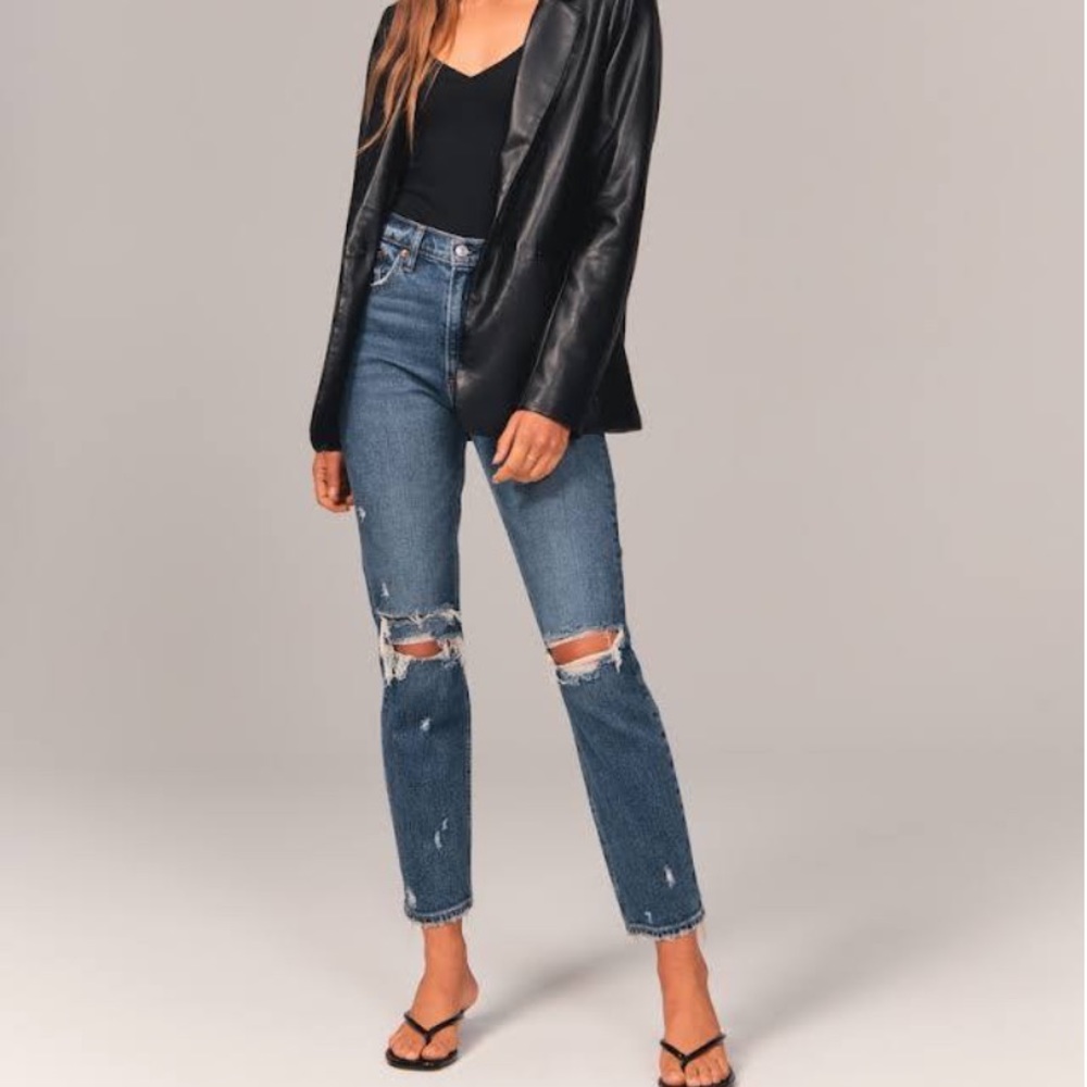 Abercrombie curve love high rise mom Jean